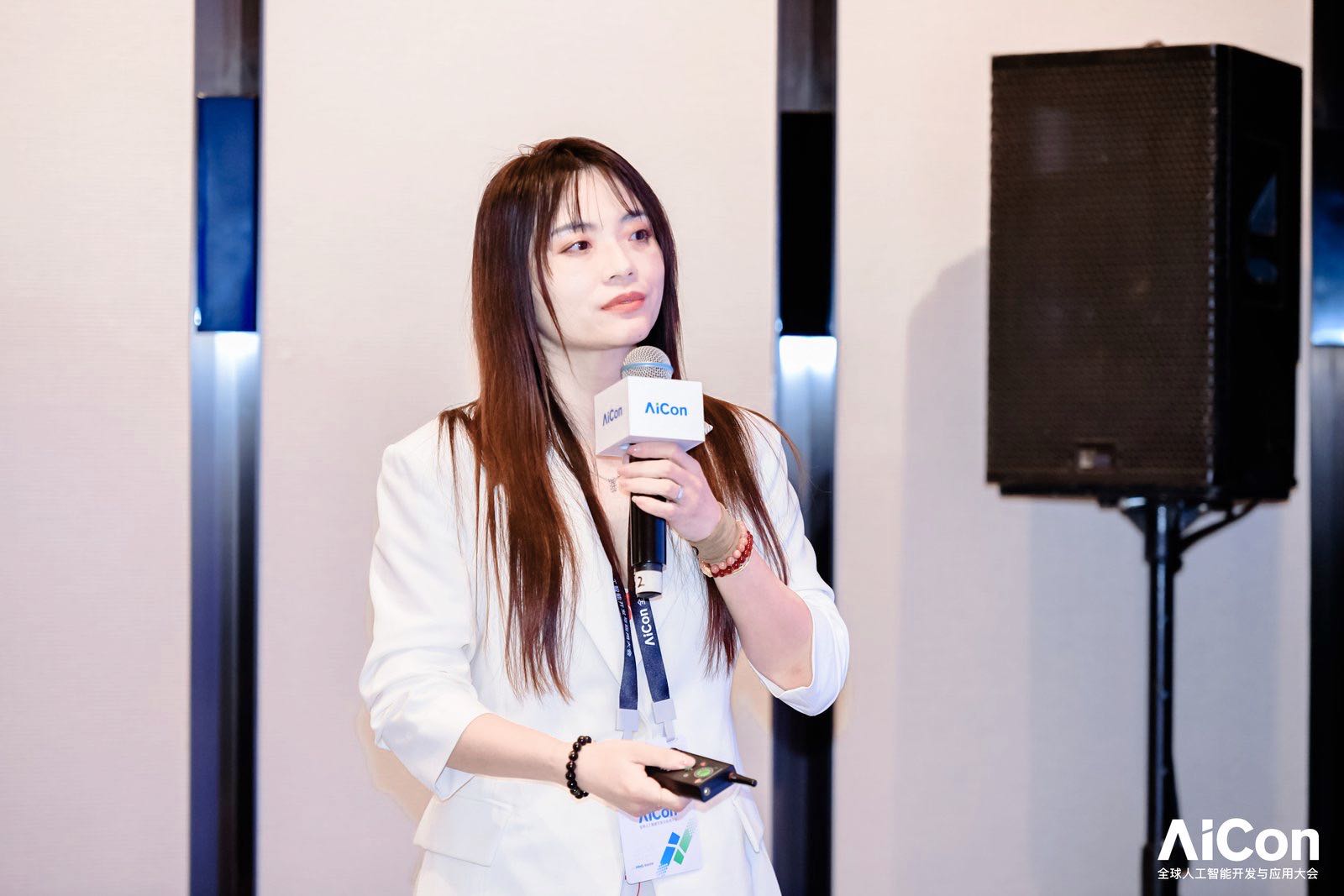 中邮消费金融以“邮远见”大模型驱动消费金融智变，引领行业新趋势.jpg